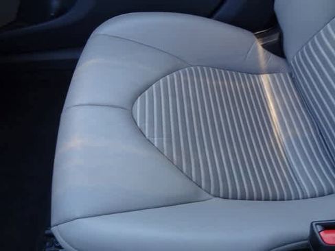 Used 2023 Toyota Camry SE image 18