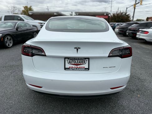Used 2018 Tesla Model 3 Long Range image 10