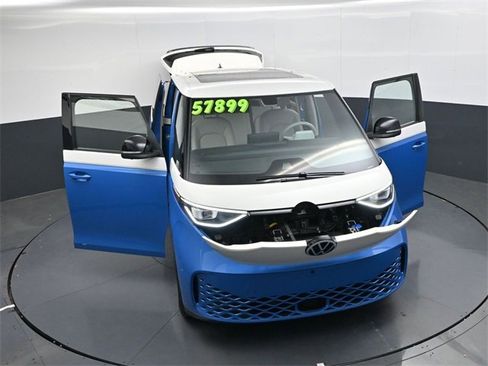 Used 2025 Volkswagen ID. Buzz 1st Edition image 40