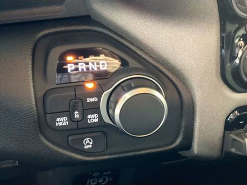 New 2026 RAM 1500 Express AWD/4WD image 17