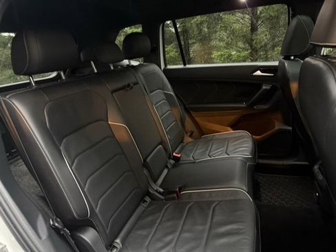 Used 2022 Volkswagen Tiguan SEL R-Line image 27