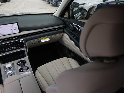 New 2025 Genesis GV80 2.5T Advanced image 21