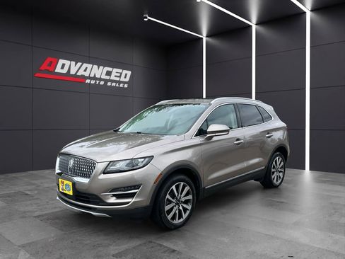 Used 2019 Lincoln MKC Reserve w/ MKC Climate Package image 3