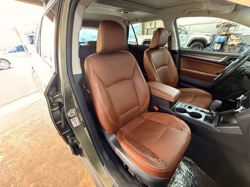 Used 2019 Subaru Outback 2.5i Touring w/ Popular Package #3A AWD/4WD image 15