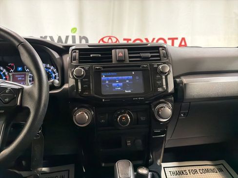 Used 2019 Toyota 4Runner TRD Off-Road Premium AWD/4WD image 31