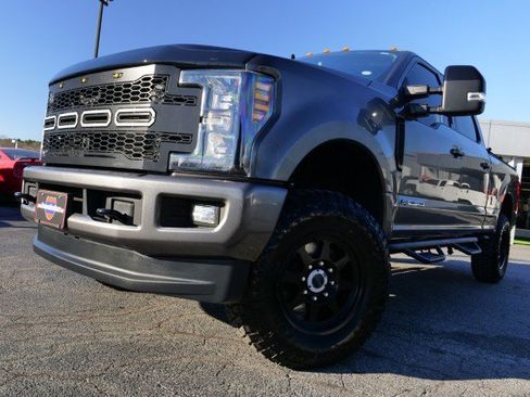 Used 2019 Ford F250 Lariat w/ Lariat Ultimate Package image 54