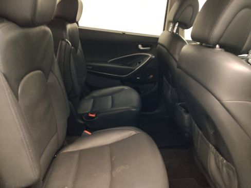 Used 2018 Hyundai Santa Fe Limited w/ Cargo Package FWD image 19