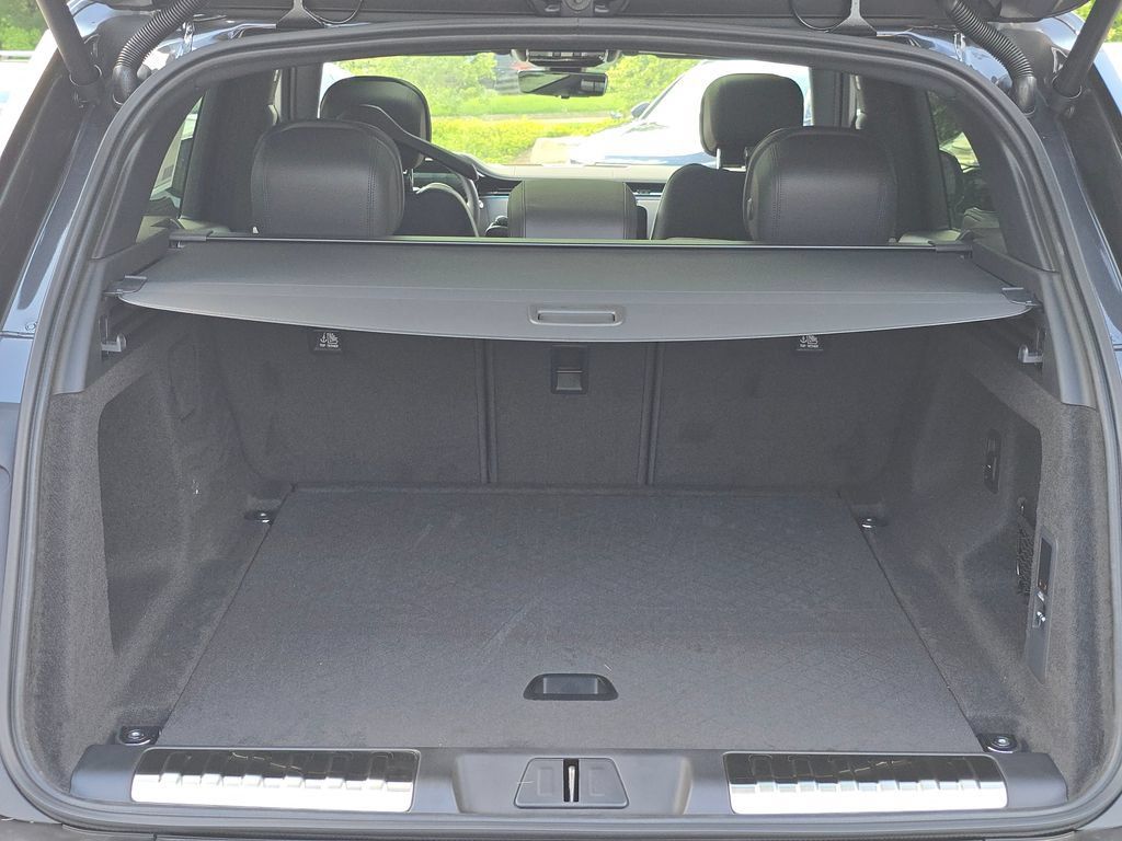 New 2026 Land Rover Range Rover Sport Dynamic SE AWD/4WD image 11