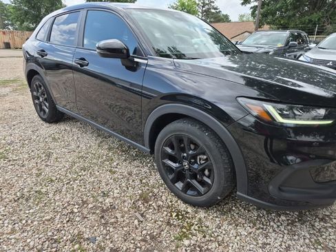 Used 2025 Honda HR-V Sport image 4