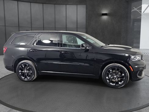 Used 2021 Dodge Durango R/T w/ Blacktop Package AWD/4WD image 4