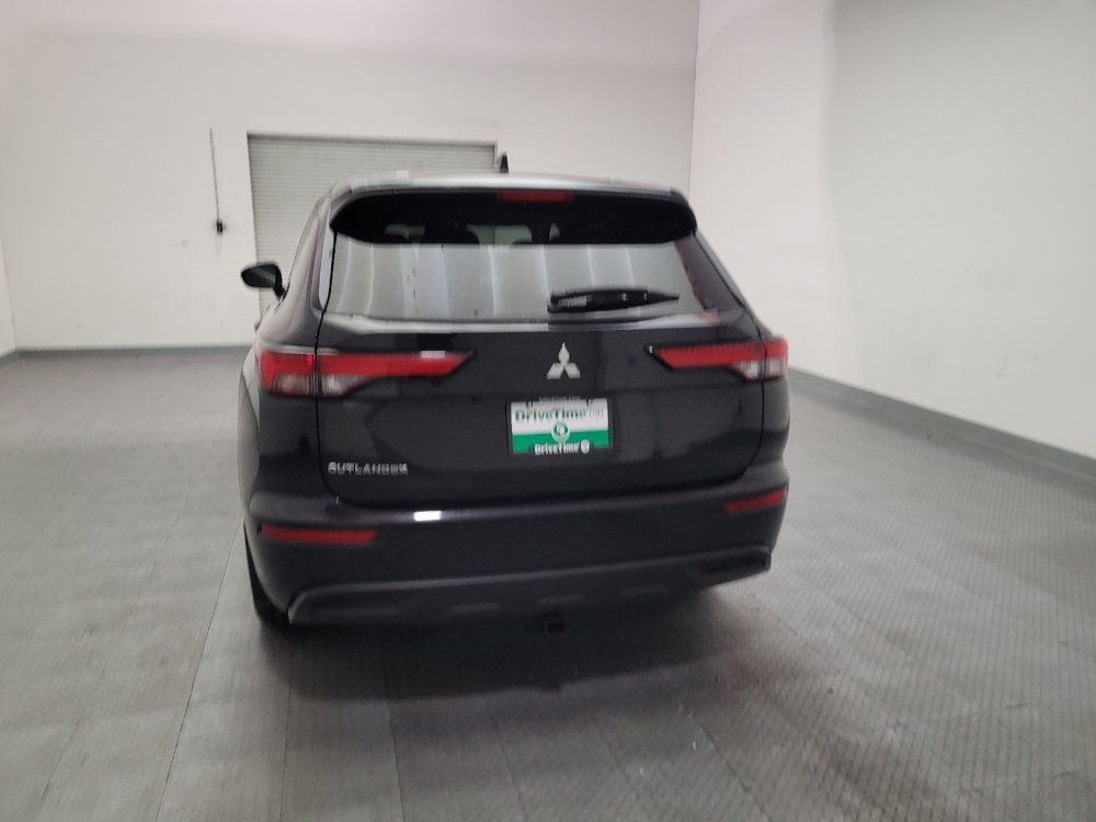 Used 2022 Mitsubishi Outlander ES AWD/4WD image 6