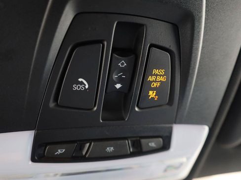 Used 2018 BMW 330i Sedan RWD image 35