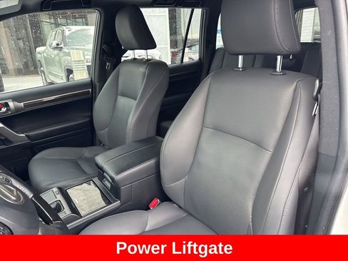 Used 2023 Lexus GX 460 Premium image 12