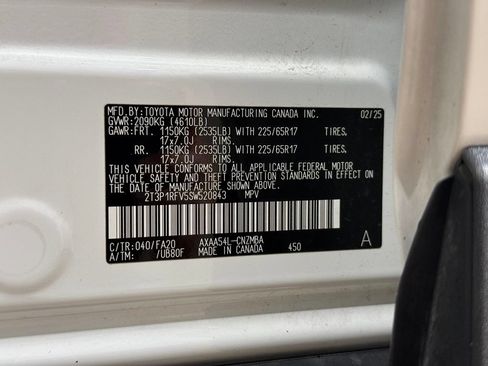 Certified 2025 Toyota RAV4 XLE AWD/4WD image 29