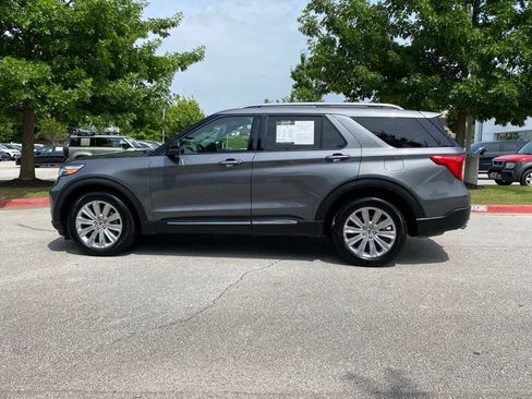 Used 2022 Ford Explorer Limited w/ Equipment Group 301A AWD/4WD image 4