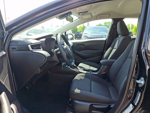 Used 2023 Toyota Corolla LE FWD image 13
