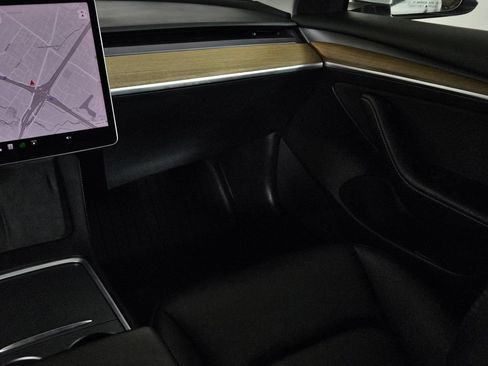 Used 2022 Tesla Model 3 Long Range AWD/4WD image 8