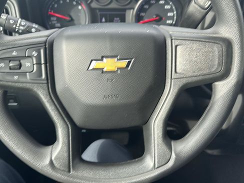 Used 2023 Chevrolet Silverado 1500 Custom image 14
