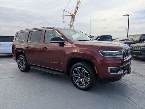 Certified 2024 Jeep Wagoneer Series II AWD/4WD image 1