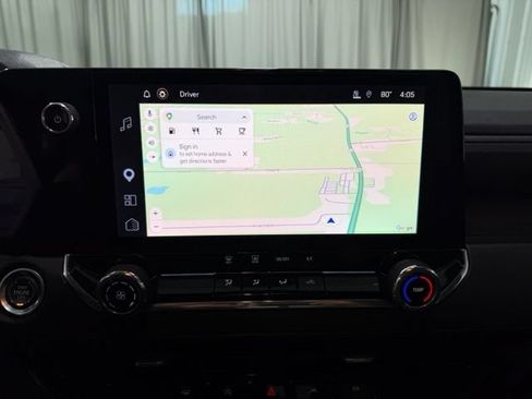 Used 2024 Chevrolet Colorado W/T w/ Technology Package RWD image 13