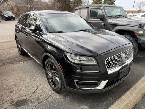 Used 2019 Lincoln Nautilus Reserve image 4