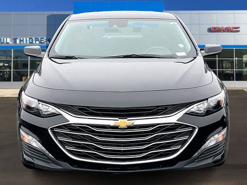 Used 2024 Chevrolet Malibu LT image 2