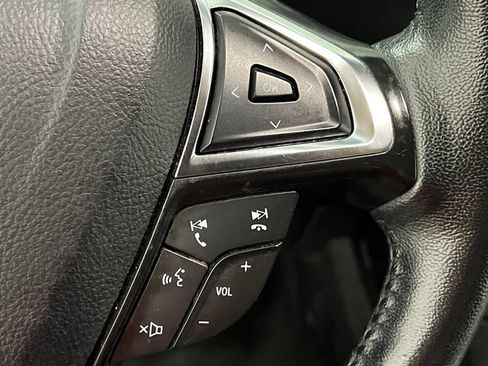 Used 2024 Ford Edge SEL AWD/4WD image 46