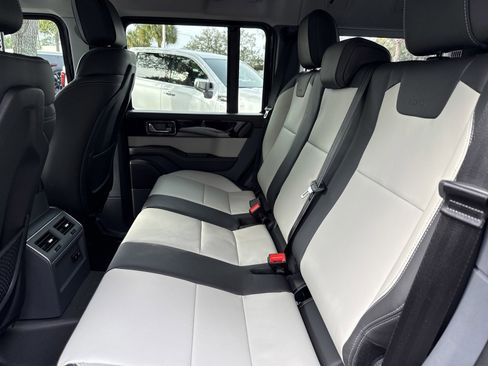 New 2026 INEOS Grenadier Fieldmaster Edition image 23