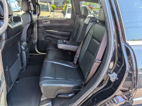 Used 2019 Jeep Grand Cherokee Limited AWD/4WD image 13