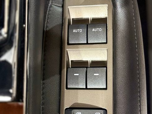 Used 2013 Lincoln MKX AWD image 36