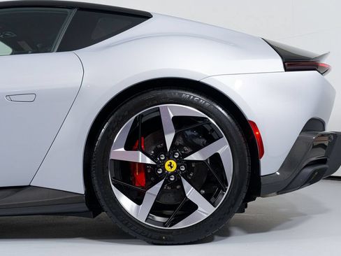 Used 2025 Ferrari 12Cilindri RWD image 13