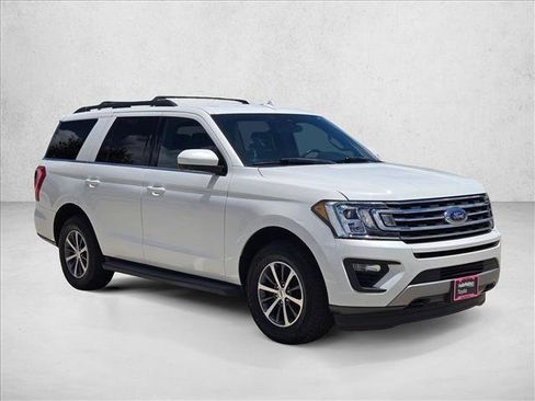 Used 2020 Ford Expedition XLT AWD/4WD image 3