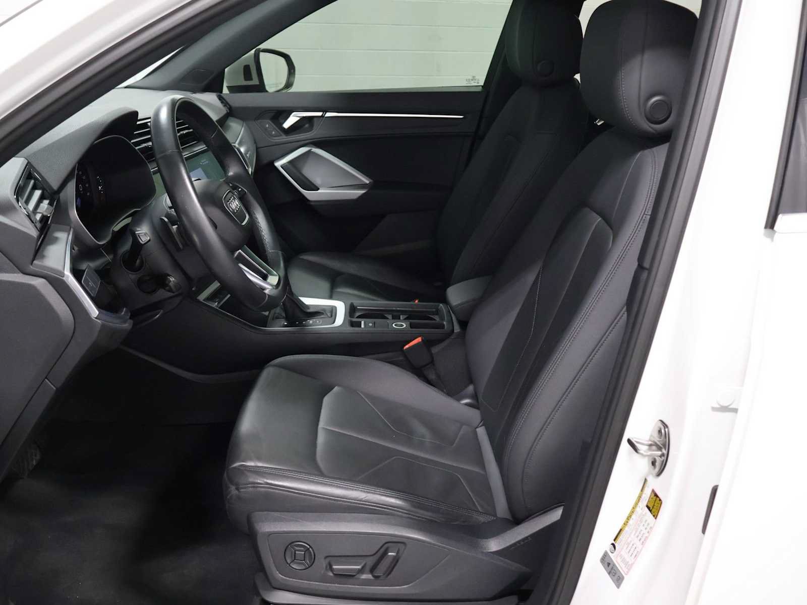 Used 2021 Audi Q3 2.0T Premium AWD/4WD image 5