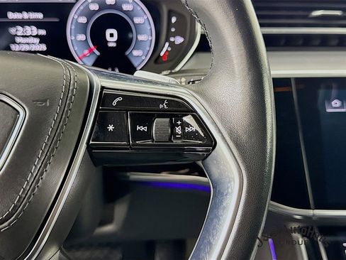 Used 2022 Audi A8 L 3.0T image 14