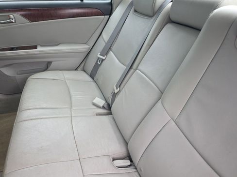 Used 2011 Toyota Avalon image 19