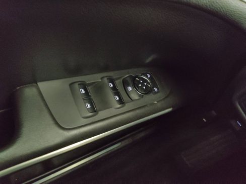 Used 2014 Lincoln MKZ FWD image 27