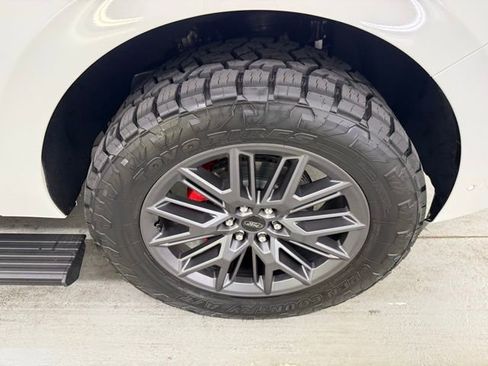 New 2025 Ford Expedition Max Platinum w/ Stealth Performance Package image 5