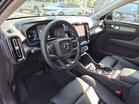 Used 2023 Volvo XC40 B5 Ultimate w/ Climate Package AWD/4WD image 14