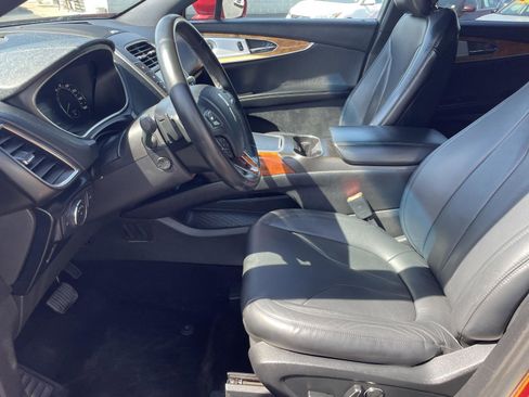 Used 2016 Lincoln MKX Reserve w/ Luxury Package AWD/4WD image 5