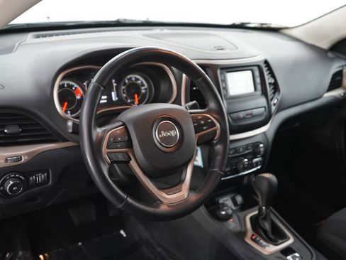 Used 2016 Jeep Cherokee Latitude w/ Safety/Convenience Group image 20