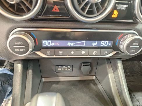 Used 2020 Nissan Sentra SV FWD image 23
