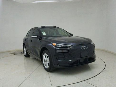 Used 2025 Audi Q6 e-tron Premium w/ Convenience Package image 61