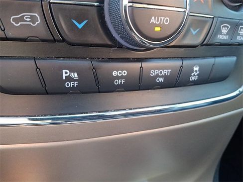 Used 2016 Jeep Grand Cherokee Limited image 26