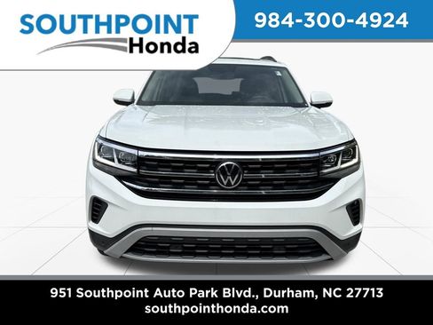 Used 2022 Volkswagen Atlas SE image 2