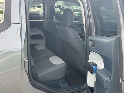 Used 2025 Ford Maverick XLT w/ XLT Luxury Package FWD image 32