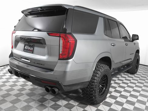 Used 2023 GMC Yukon Denali image 6