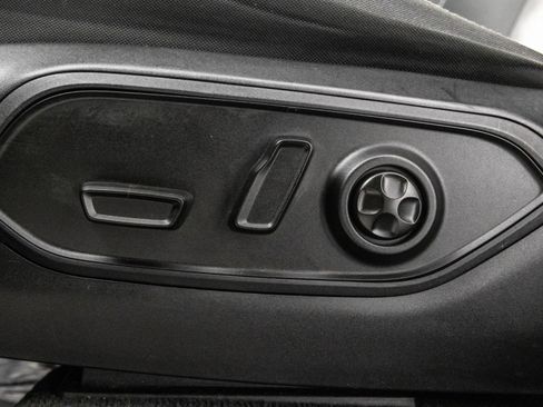Used 2023 Jeep Grand Cherokee L Laredo AWD/4WD image 7