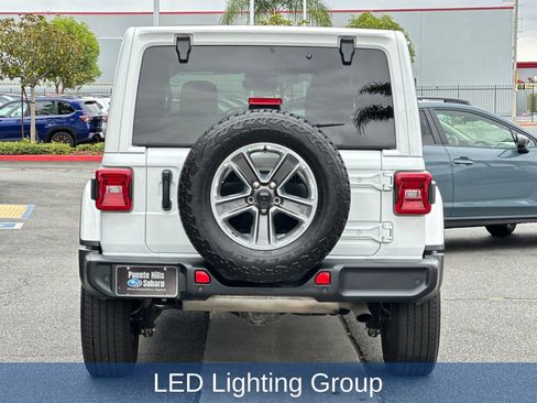 Used 2021 Jeep Wrangler Unlimited Sahara image 6