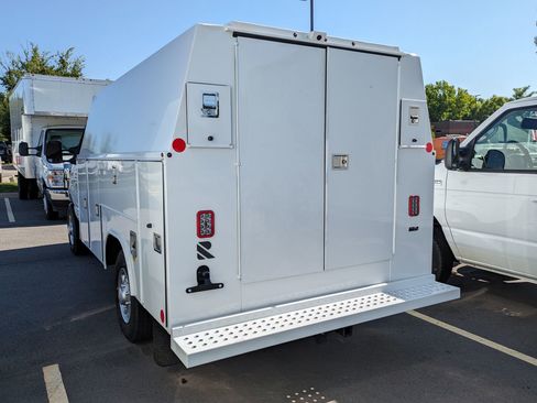 New 2026 Ford E-350 and Econoline 350 Super Duty w/ Power Equipment Group image 5