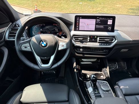 Used 2025 BMW X4 xDrive30i w/ Premium Package AWD/4WD image 25